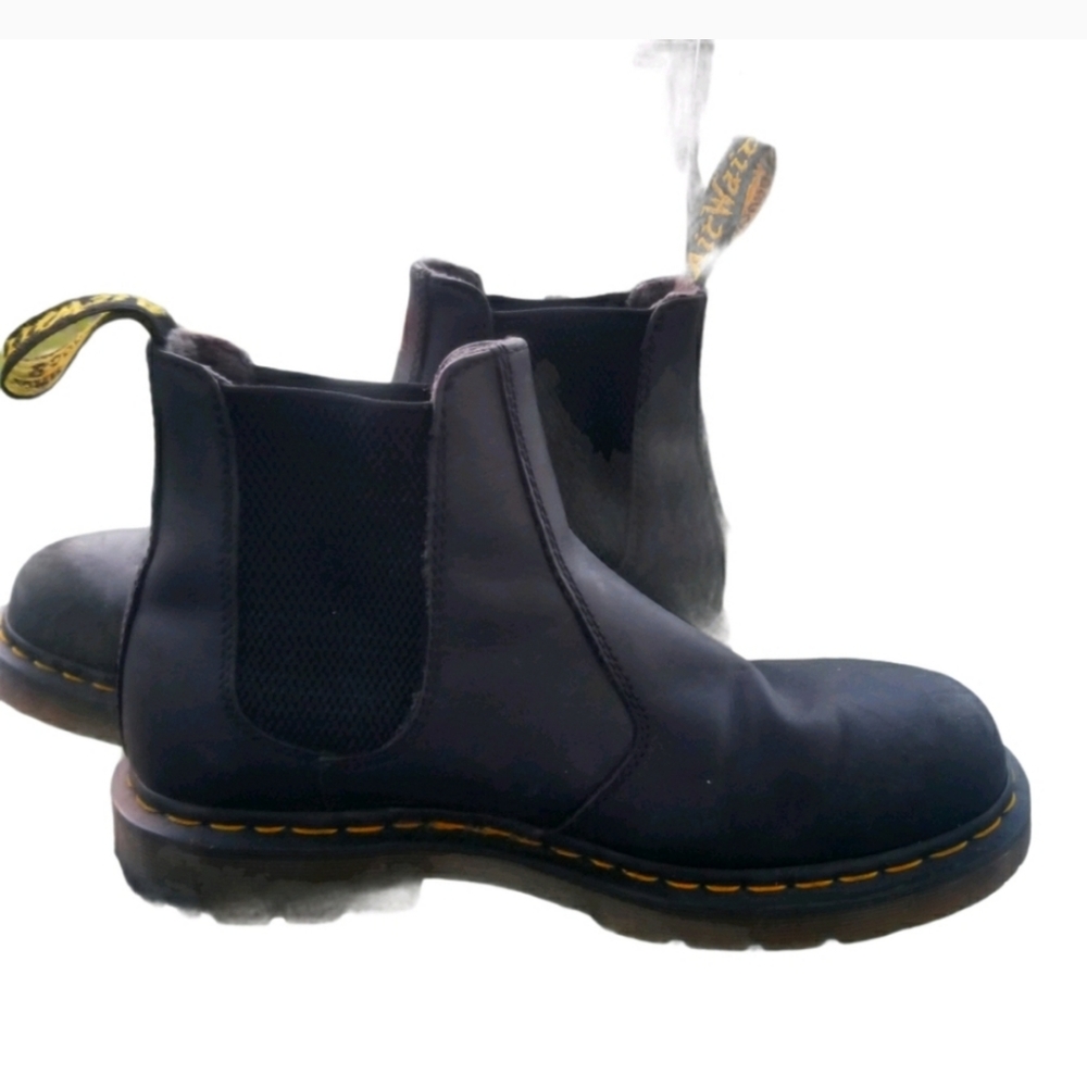 Dr. Martens  24010